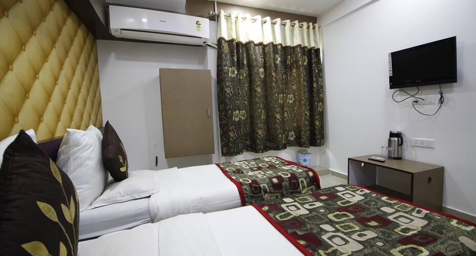 Hotel Kalash, Gandhinagar 3